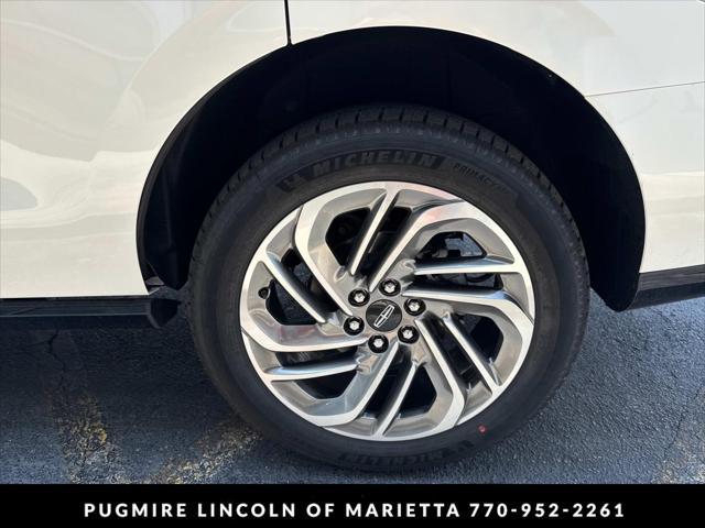 new 2025 Lincoln Navigator car, priced at $102,985