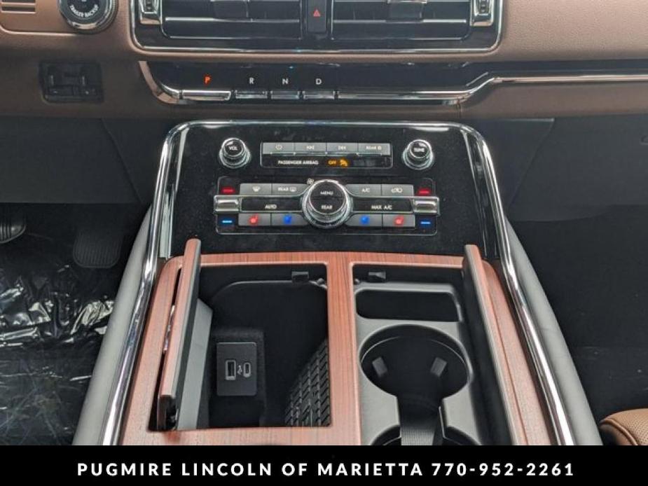 new 2024 Lincoln Navigator car, priced at $101,425