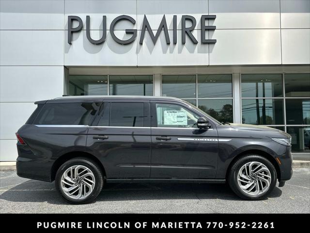 new 2025 Lincoln Navigator car, priced at $105,605