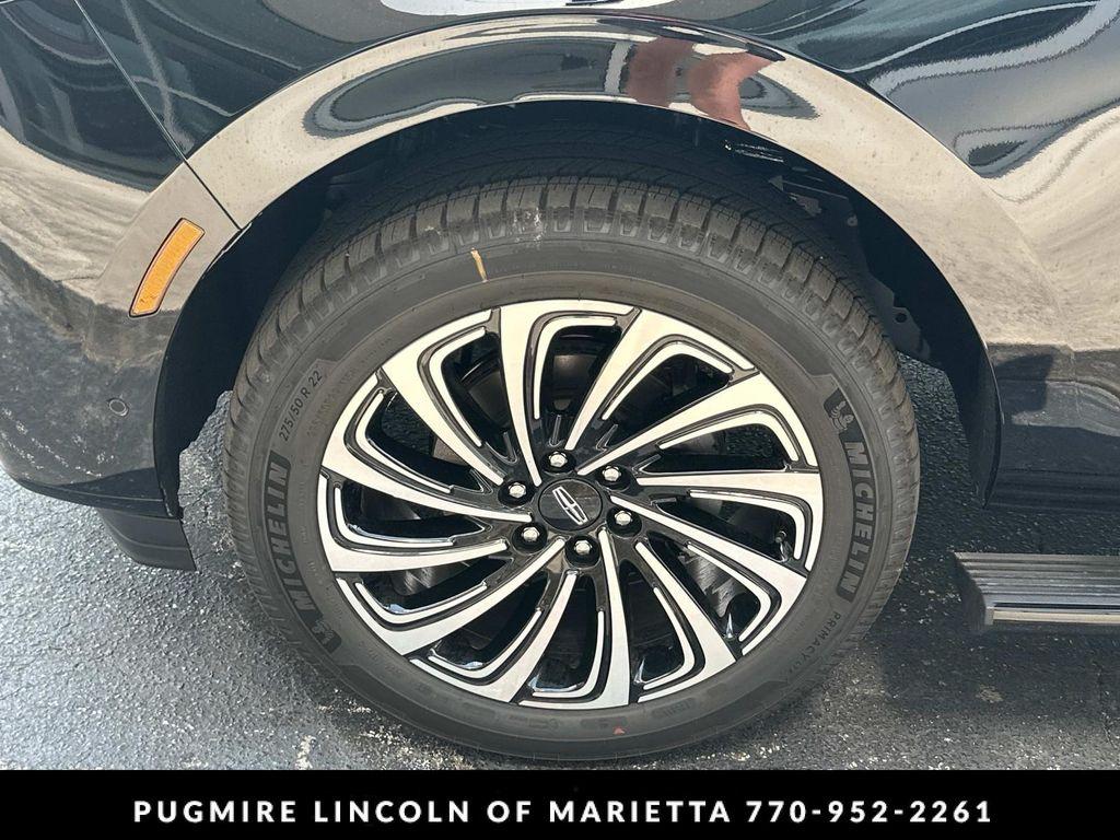 new 2025 Lincoln Navigator car, priced at $121,730