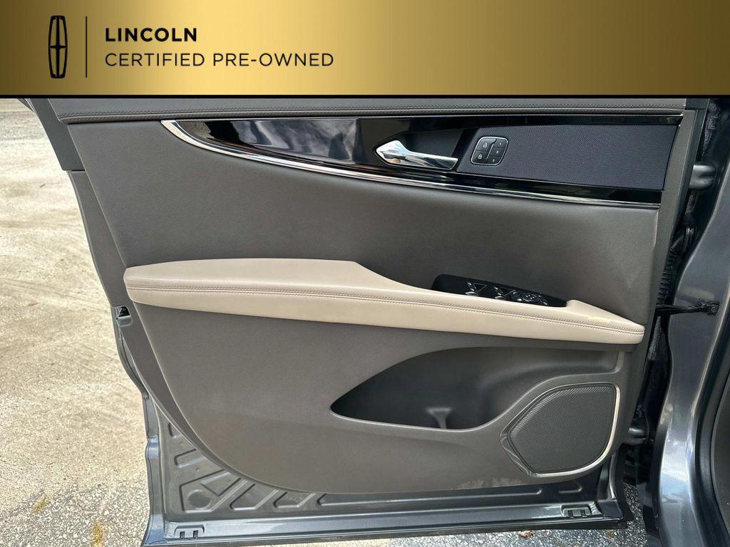 used 2022 Lincoln Nautilus car, priced at $31,595