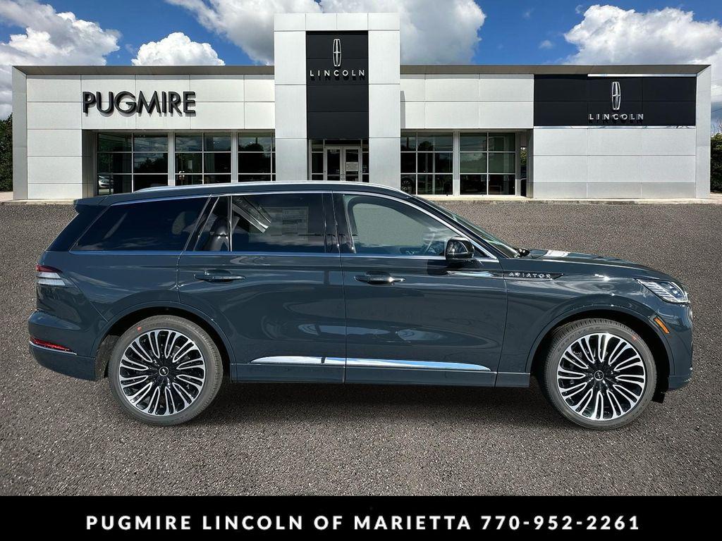 new 2025 Lincoln Aviator car, priced at $91,875