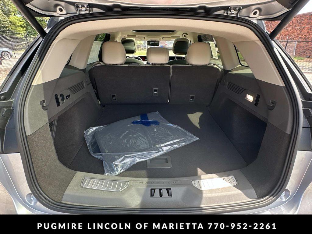 new 2025 Lincoln Nautilus car, priced at $69,720