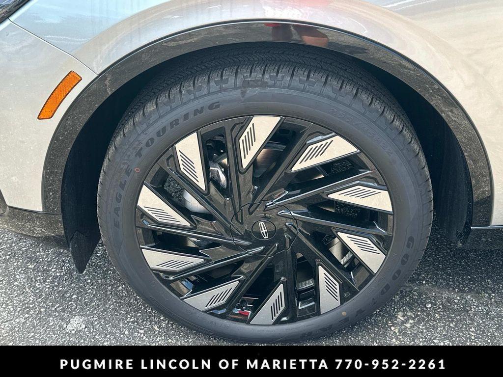 new 2025 Lincoln Nautilus car, priced at $69,720