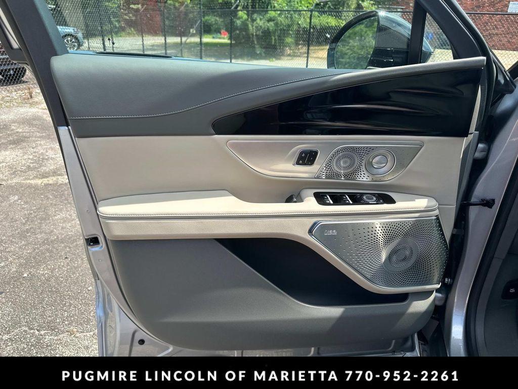new 2025 Lincoln Nautilus car, priced at $69,720