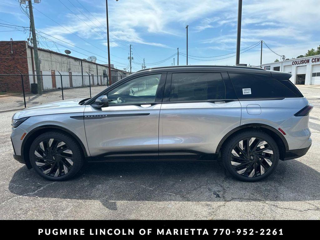 new 2025 Lincoln Nautilus car, priced at $69,720