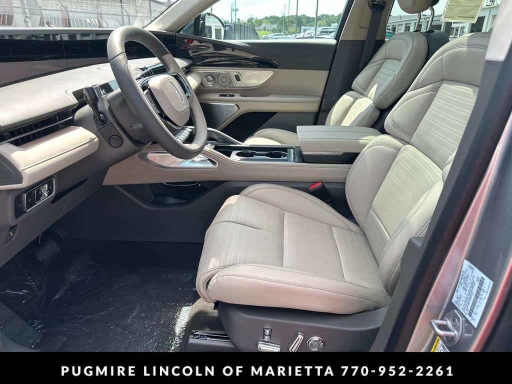 new 2025 Lincoln Nautilus car, priced at $69,720