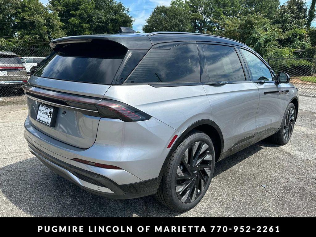 new 2025 Lincoln Nautilus car, priced at $69,720