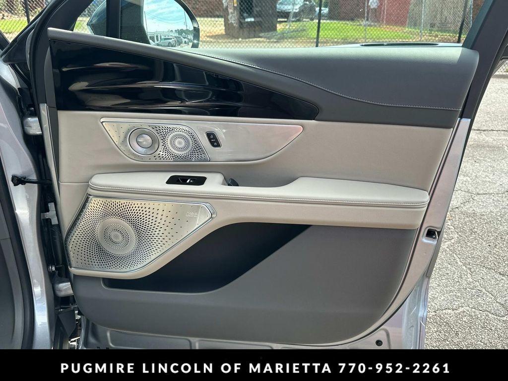 new 2025 Lincoln Nautilus car, priced at $69,720