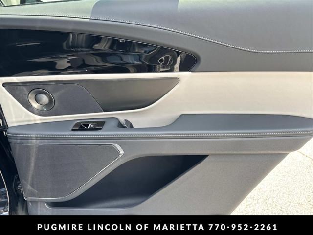 new 2025 Lincoln Nautilus car, priced at $55,599