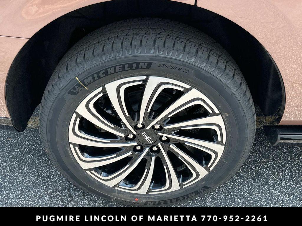 new 2025 Lincoln Navigator car, priced at $121,190