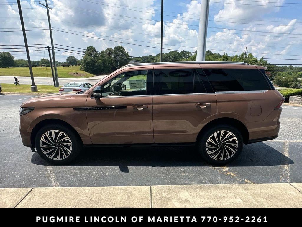 new 2025 Lincoln Navigator car, priced at $121,190