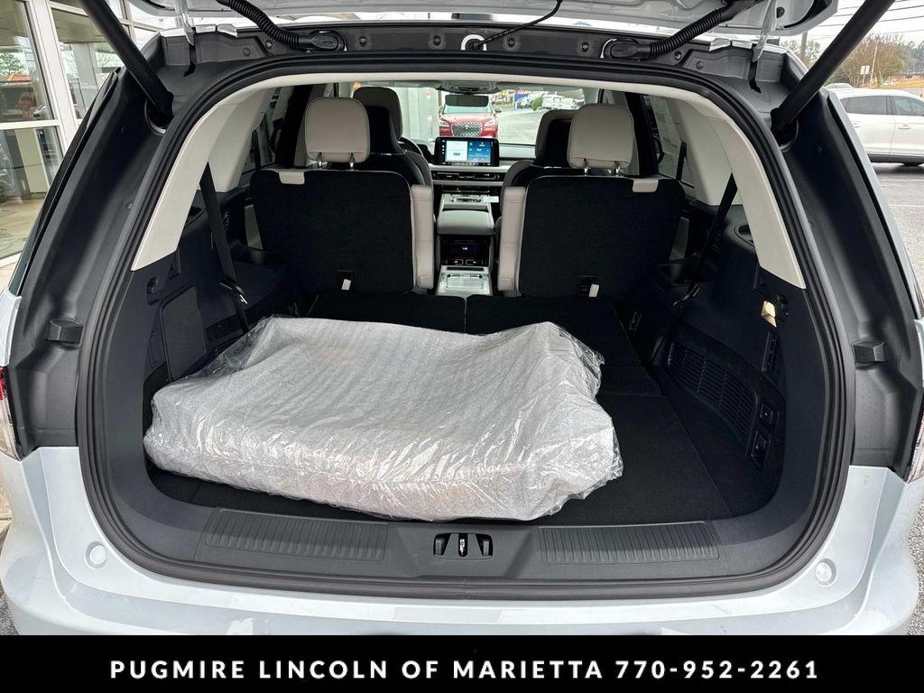 new 2025 Lincoln Aviator car, priced at $71,660