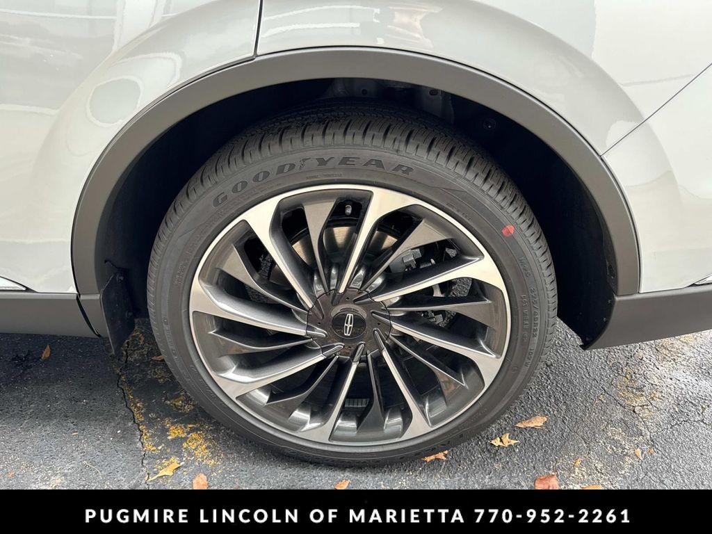 new 2025 Lincoln Aviator car, priced at $71,660