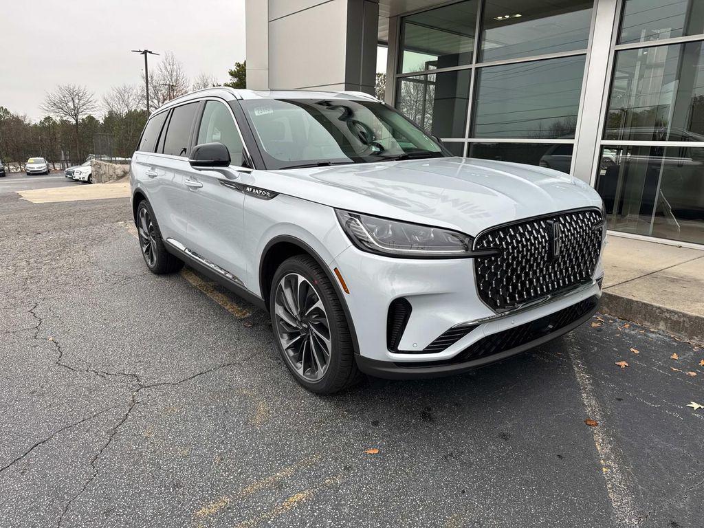 new 2025 Lincoln Aviator car, priced at $71,660