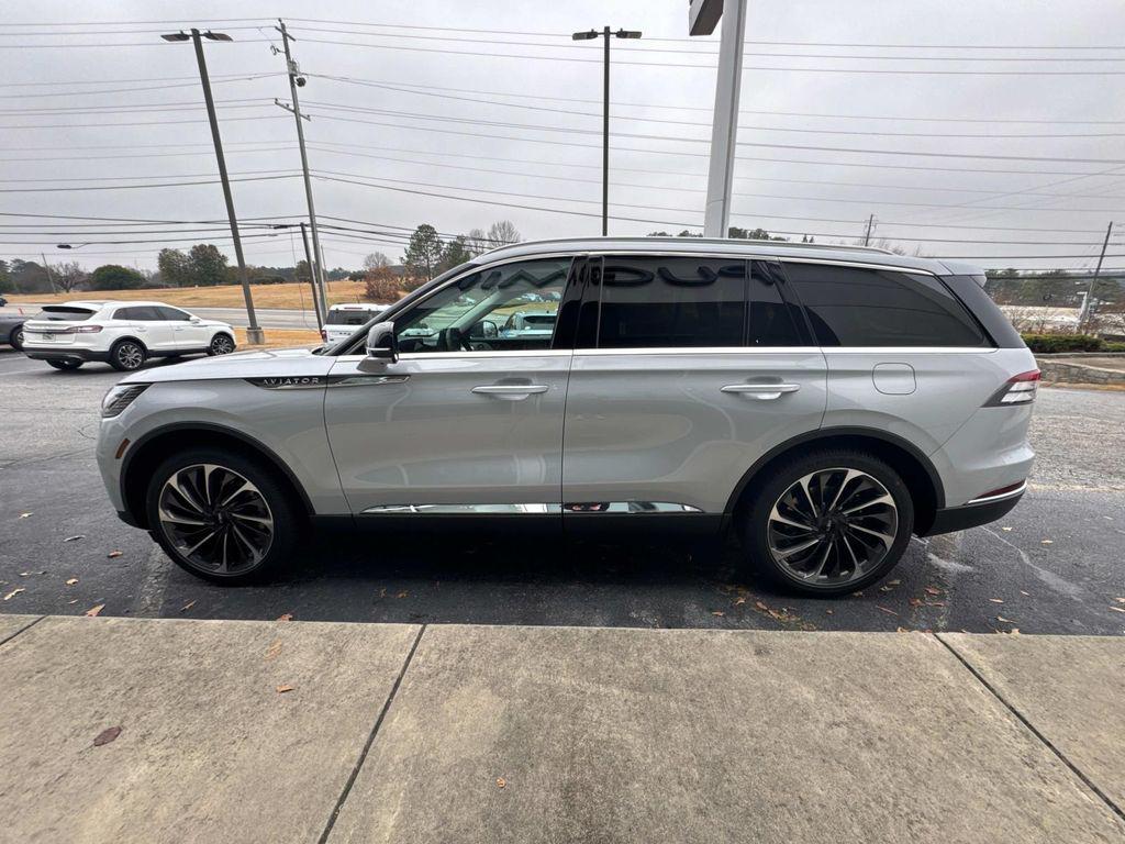 new 2025 Lincoln Aviator car, priced at $71,660