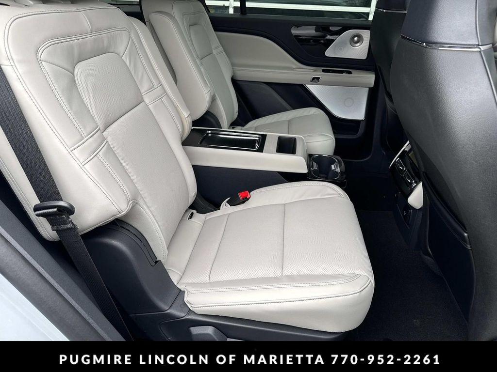 new 2025 Lincoln Aviator car, priced at $71,660