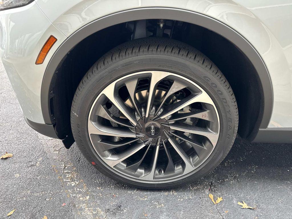 new 2025 Lincoln Aviator car, priced at $71,660