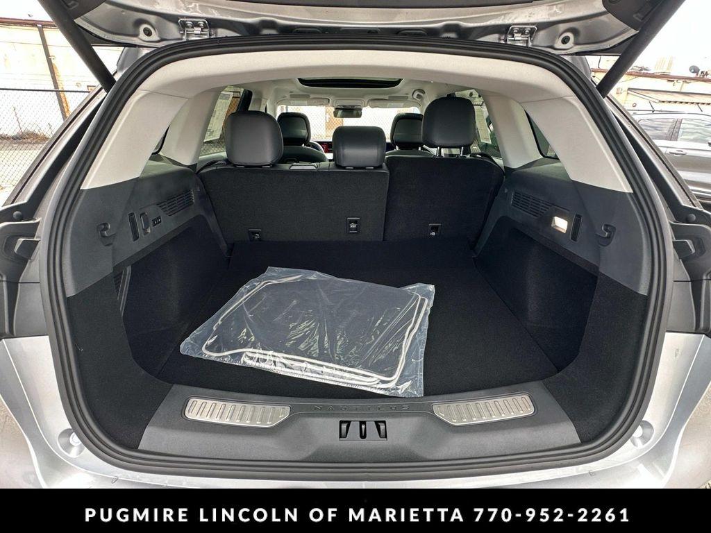 new 2025 Lincoln Nautilus car, priced at $66,360