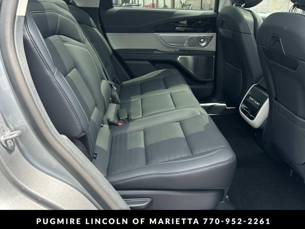 new 2025 Lincoln Nautilus car, priced at $66,360