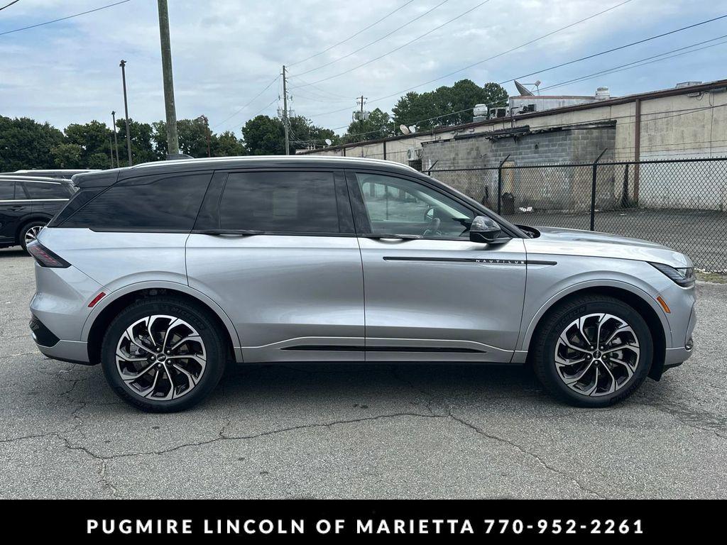 new 2025 Lincoln Nautilus car, priced at $66,360