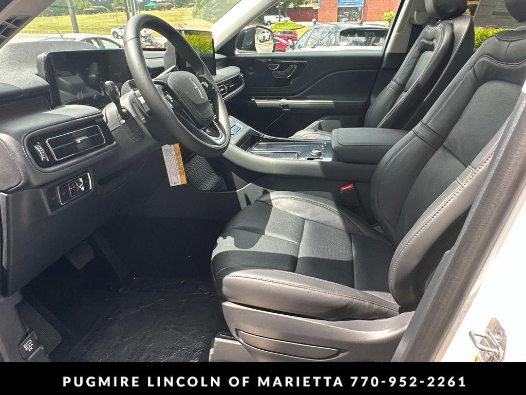 new 2025 Lincoln Aviator car, priced at $70,220