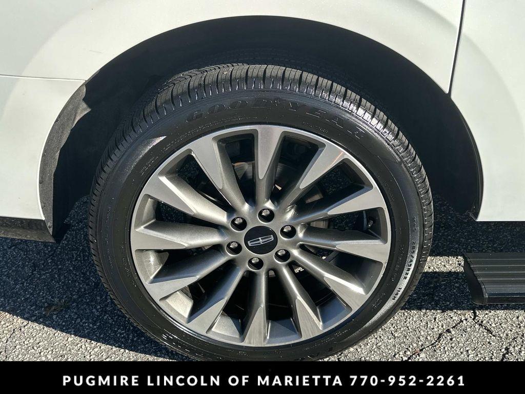 used 2020 Lincoln Navigator car, priced at $37,137