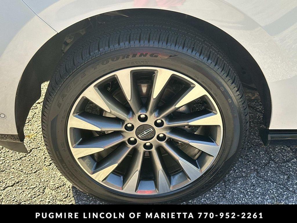used 2020 Lincoln Navigator car, priced at $37,137