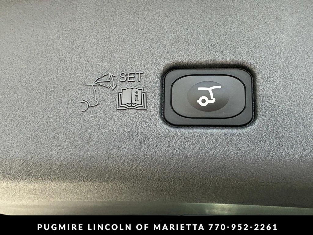 new 2025 Lincoln Nautilus car, priced at $68,564