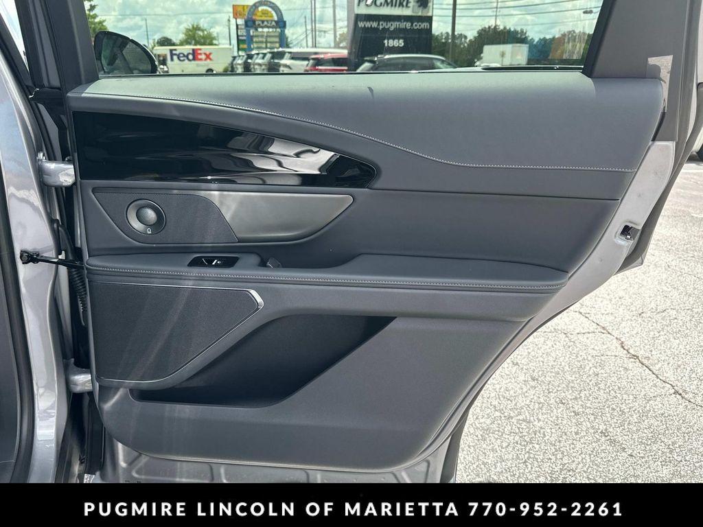 new 2025 Lincoln Nautilus car, priced at $68,564