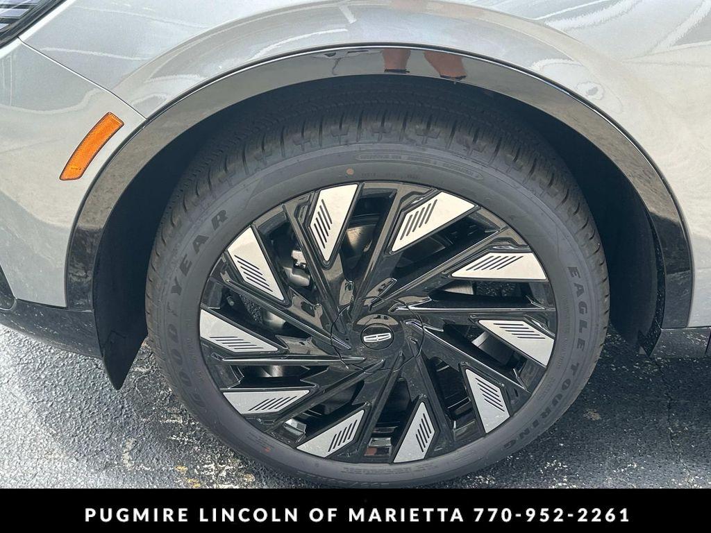 new 2025 Lincoln Nautilus car, priced at $68,564