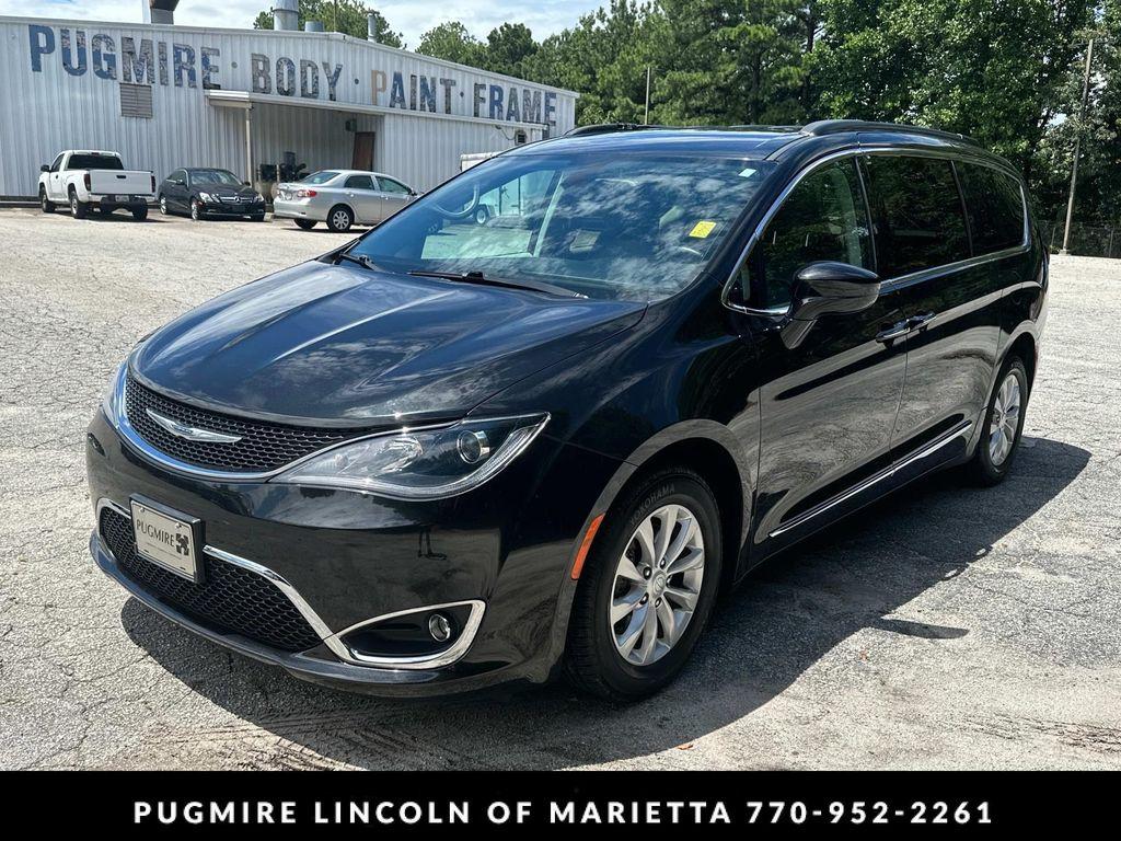 used 2017 Chrysler Pacifica car, priced at $14,995