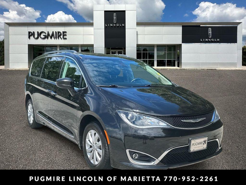 used 2017 Chrysler Pacifica car, priced at $14,995