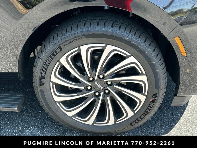 new 2025 Lincoln Navigator car, priced at $121,730