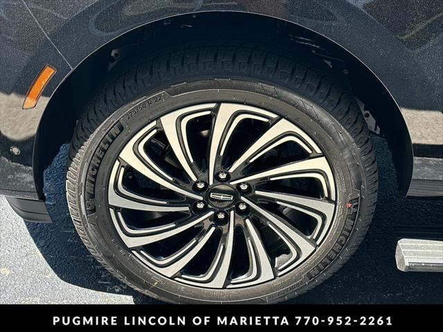 new 2025 Lincoln Navigator car, priced at $121,730