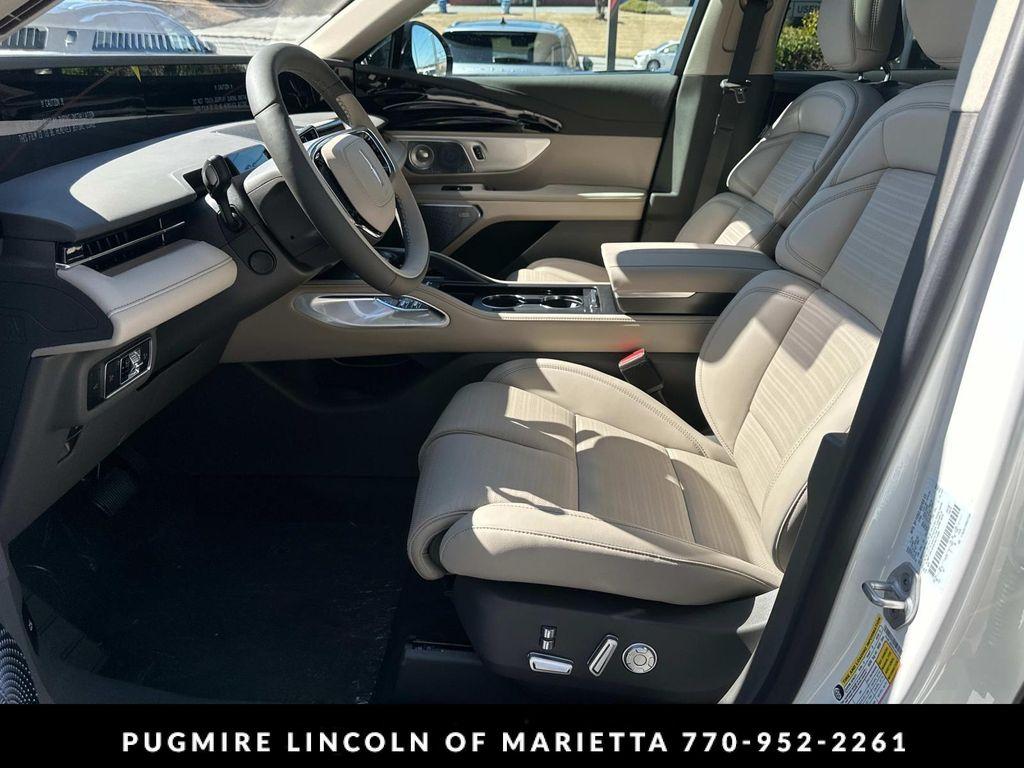 new 2025 Lincoln Nautilus car, priced at $63,113