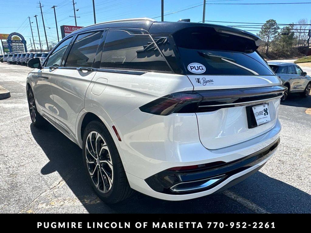 new 2025 Lincoln Nautilus car, priced at $63,113