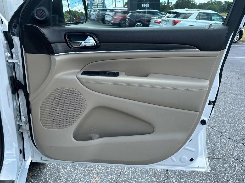 used 2020 Jeep Grand Cherokee car, priced at $23,296