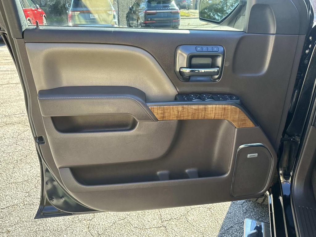 used 2015 GMC Sierra 1500 car, priced at $23,922