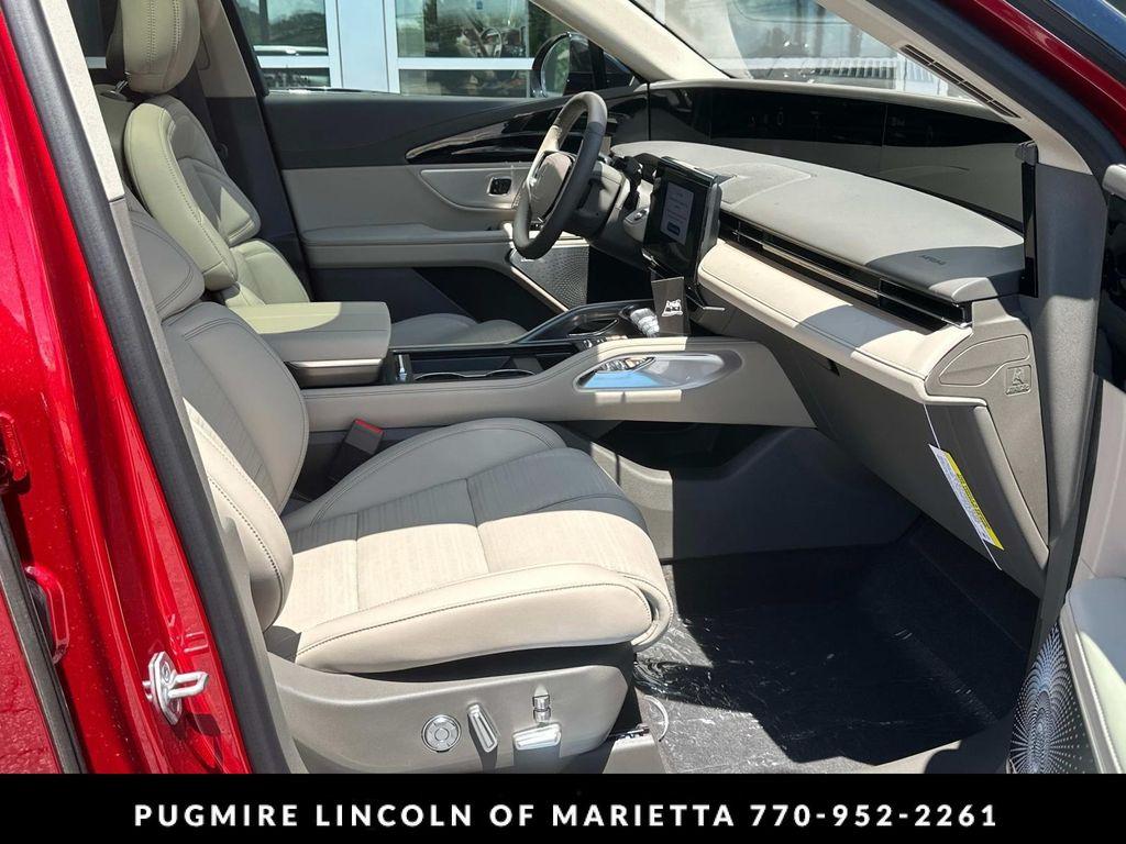 new 2025 Lincoln Nautilus car, priced at $67,080