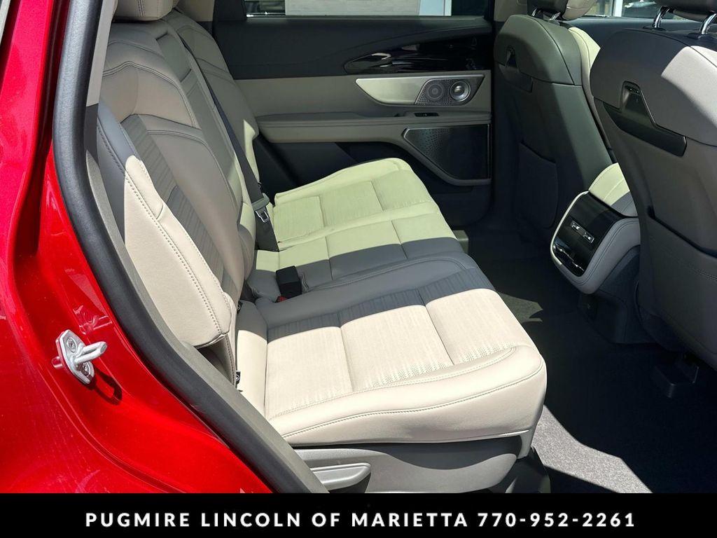 new 2025 Lincoln Nautilus car, priced at $67,080