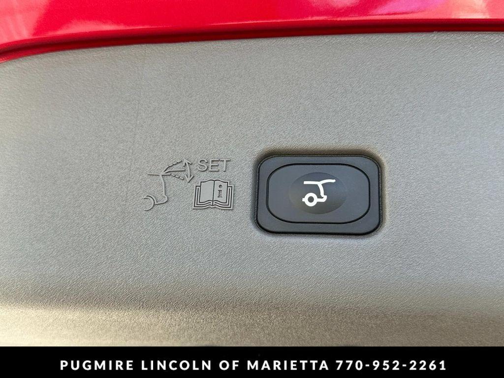 new 2025 Lincoln Nautilus car, priced at $67,080