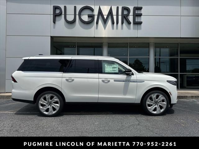 new 2025 Lincoln Navigator car, priced at $108,970