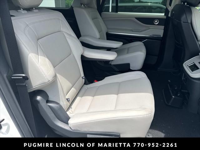 new 2025 Lincoln Navigator car, priced at $108,970