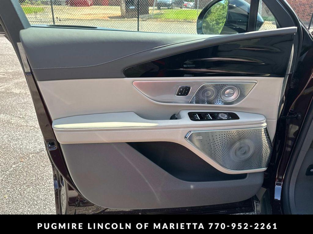 new 2025 Lincoln Nautilus car, priced at $72,840