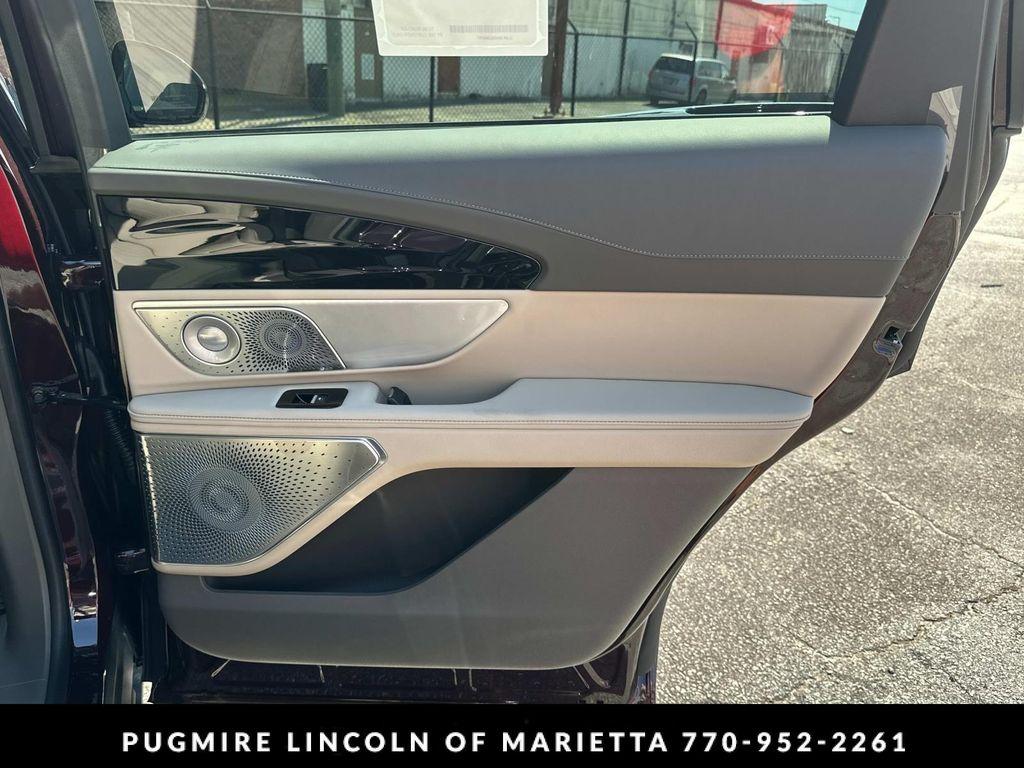 new 2025 Lincoln Nautilus car, priced at $72,840