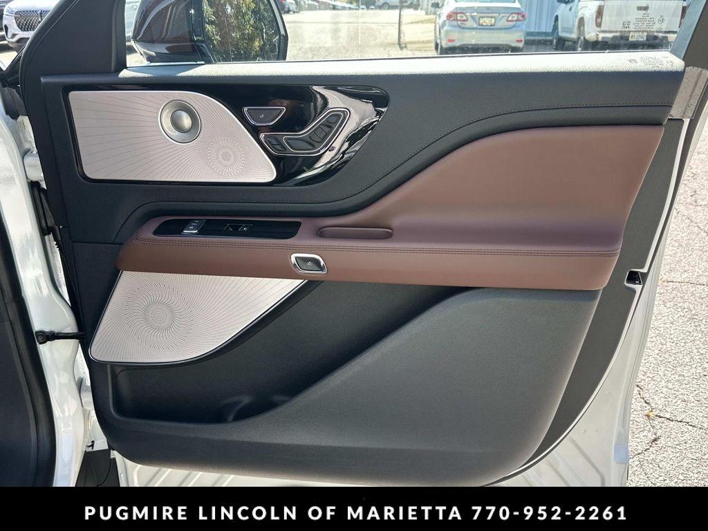 new 2025 Lincoln Aviator car, priced at $76,935