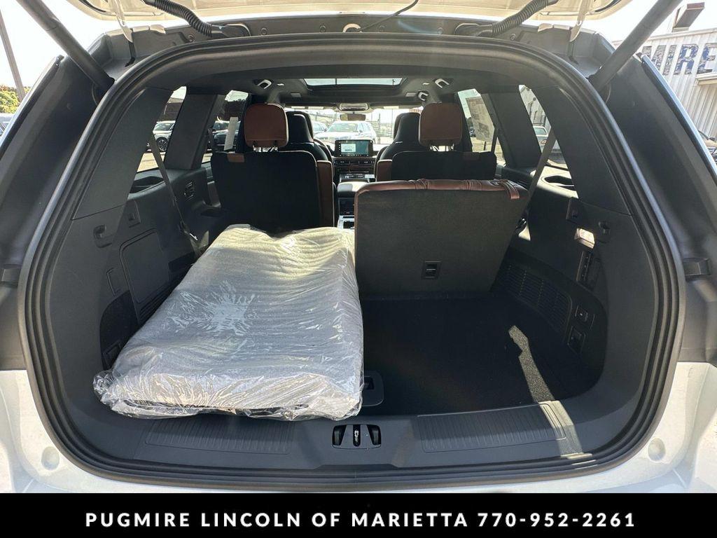 new 2025 Lincoln Aviator car, priced at $76,935