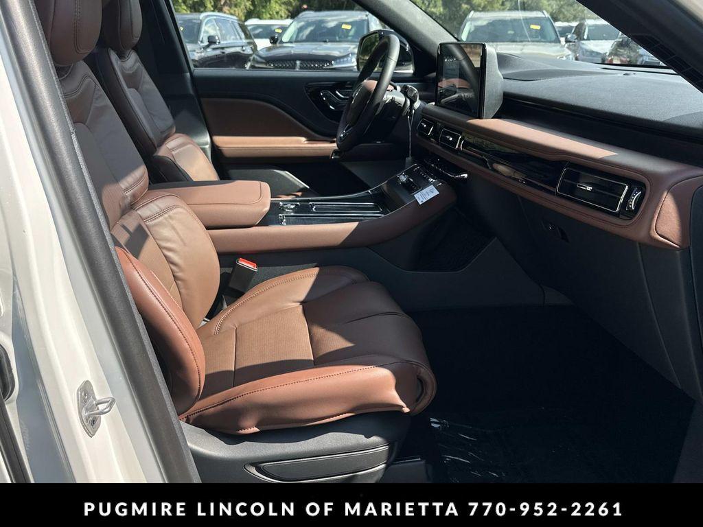 new 2025 Lincoln Aviator car, priced at $76,935
