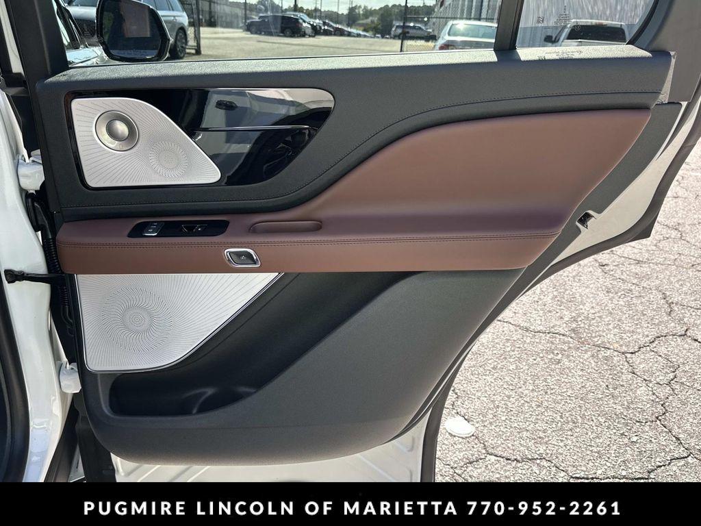 new 2025 Lincoln Aviator car, priced at $76,935